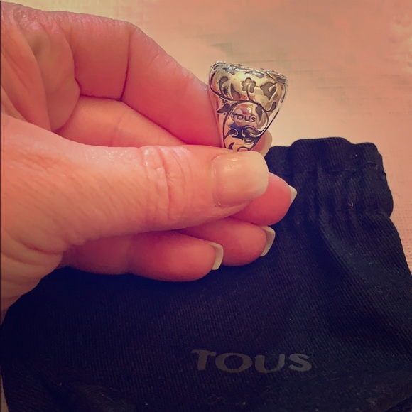 Ring - Picture 1 of 3